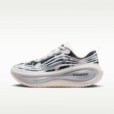 Nike Vomero Plus SE - Grey